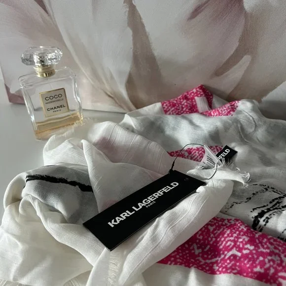 Karl Lagerfeld Paris scarf NEW